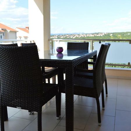 Malinska Apartment Екстериор снимка