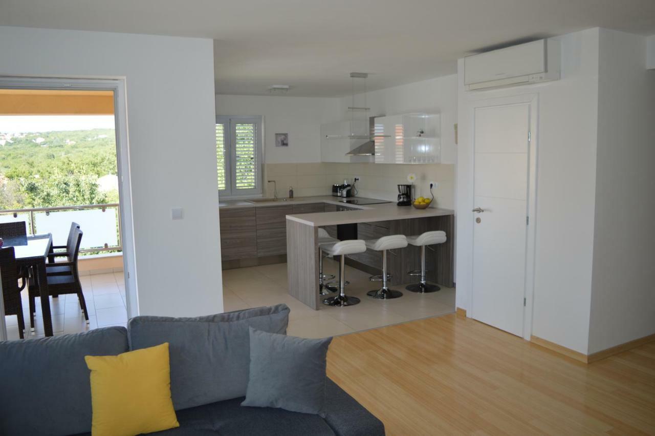 Malinska Apartment Екстериор снимка
