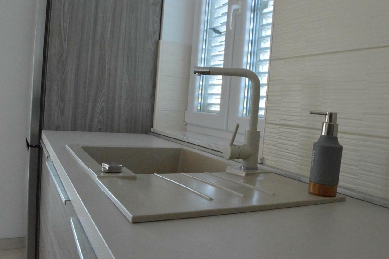 Malinska Apartment Екстериор снимка