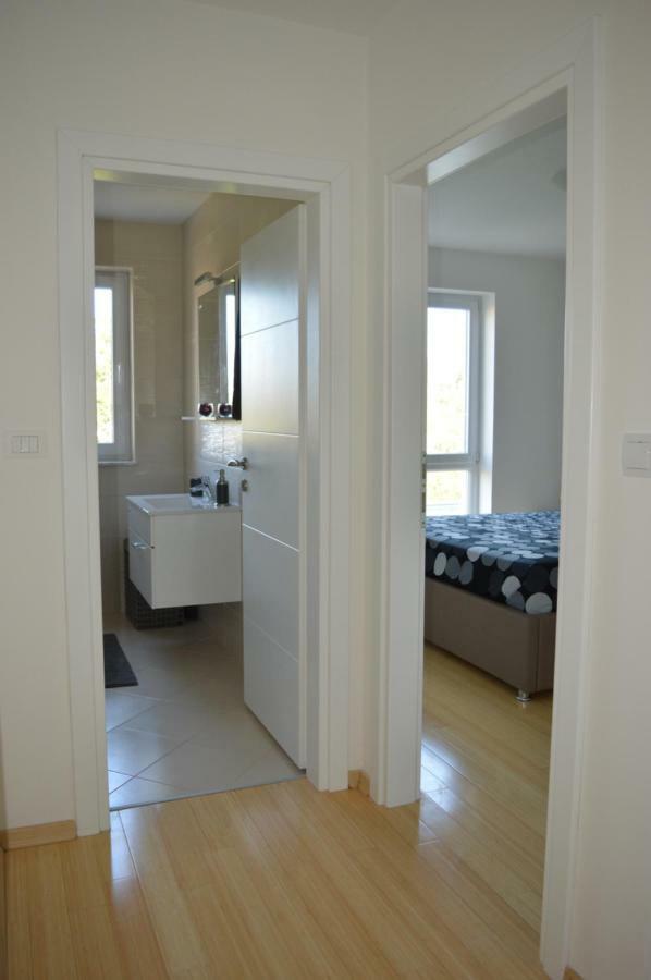 Malinska Apartment Екстериор снимка
